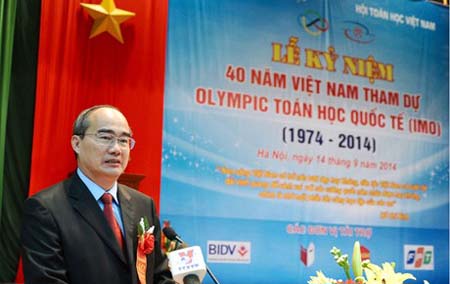 Đồng chí Nguyễn Thiện Nhân phát biểu tại Lễ kỷ niệm 40 năm Việt Nam tham dự thi Toán quốc tế.